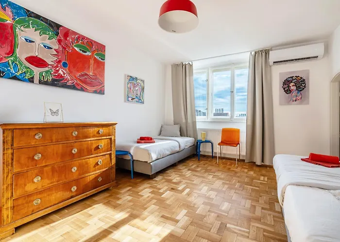 Апартаменты Artsy Loft Downtown 2 *