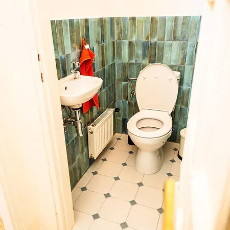 Apartament Artsy Loft Downtown 2 *